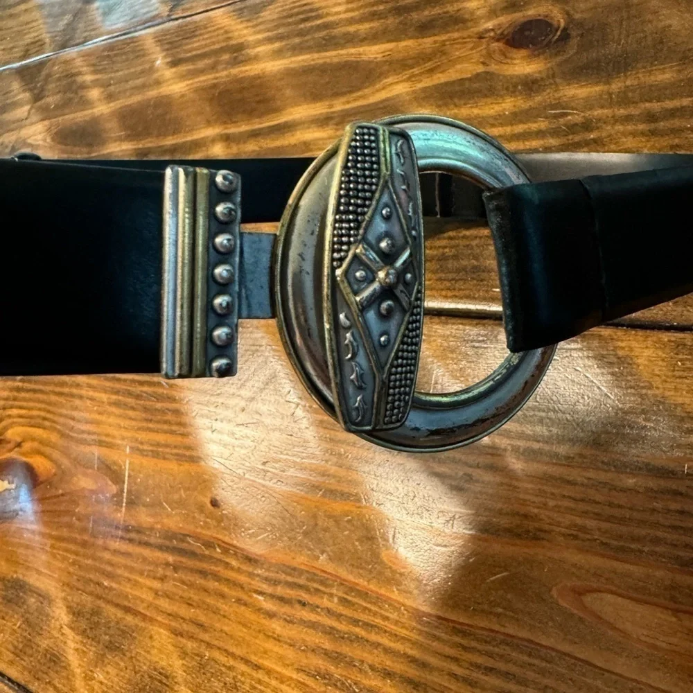 Chico's Gold & Silver Medallion Black Leather Adjustable Hook Belt Size S